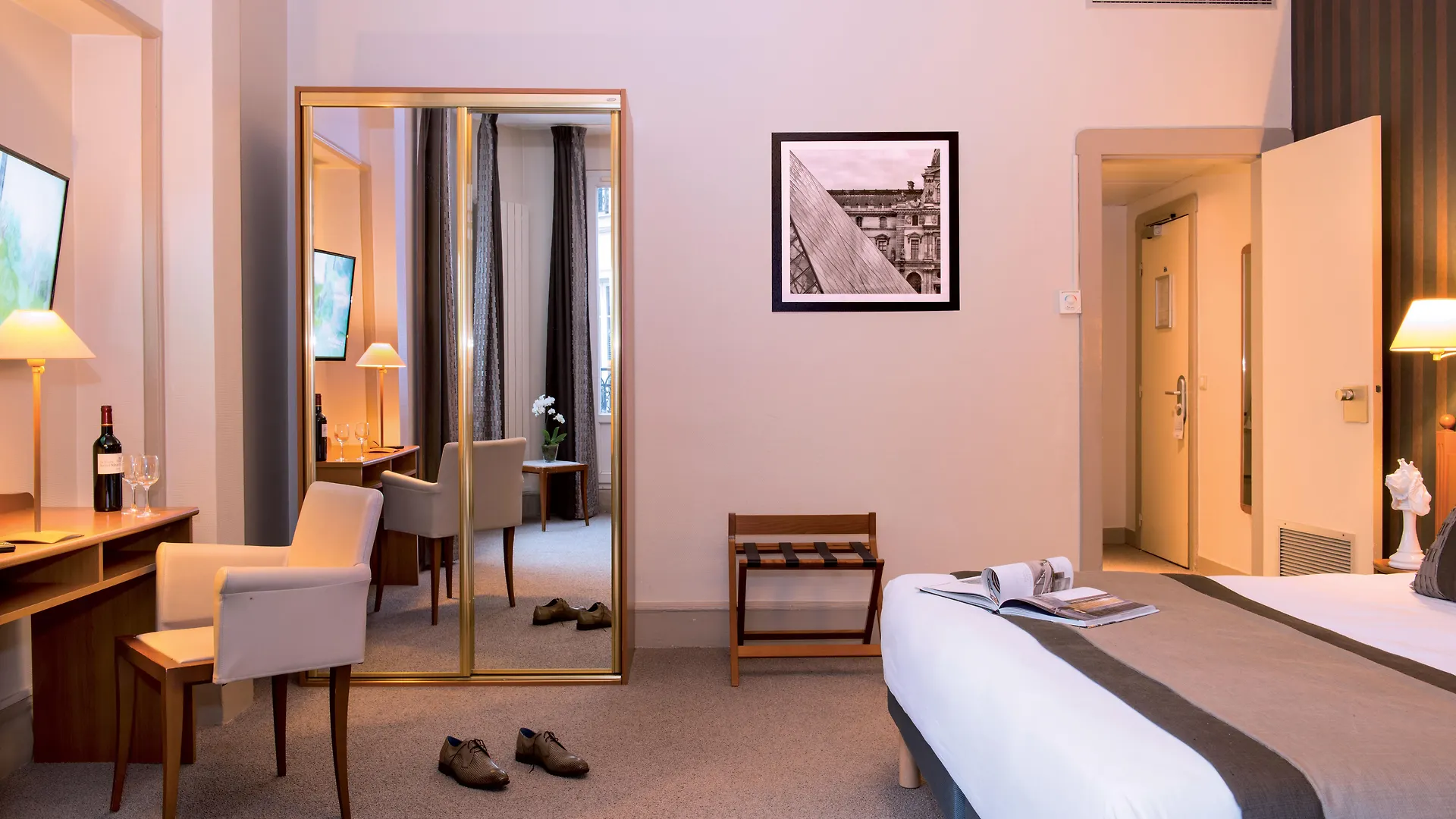 Hotel Vacances Bleues Provinces Opera contacts