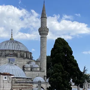 oteli̇ zi̇yaret edi̇n